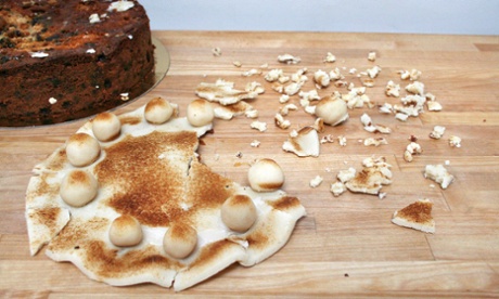 Toasted marzipan ice-cream and salted chocolate fudge sauce