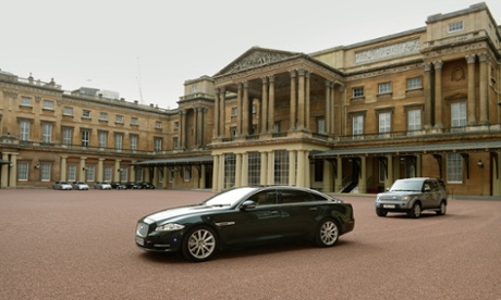 David Cameron arrives for a private audience with the Queen at Buckingham Palace