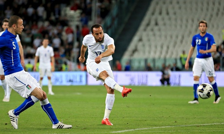 England's Andros Townsend scoring his side's equaliser during the friendly against Italy