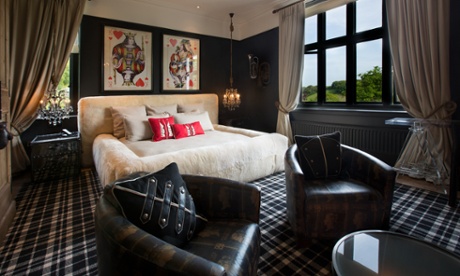 An Alice in Wonderland-themed room at Glazebrook House Hotel, South Brent, Devon