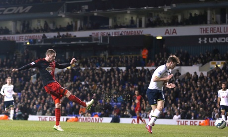Swansea's Gylfi Sigurdsson scores their second goal.
