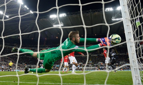 David De Gea ensures that Manchester United leave St James' Park with all three points.