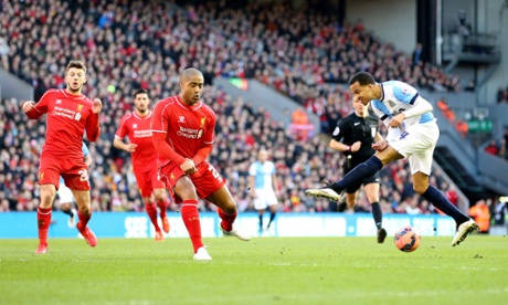 Marcus Olsson gets off a shot that rebounds off Glen Johnson.