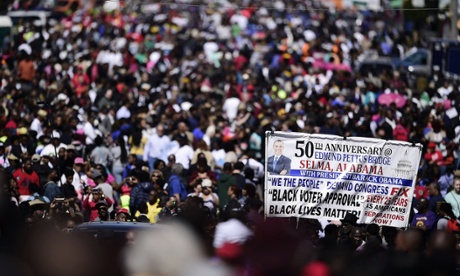 Edmund Pettus Bridge crowd
