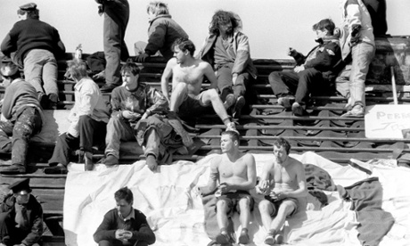 Prisoners on the roof of Manchester's Strangeways Prison.