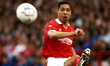 NOTTINGHAM, UNITED KINGDOM - APRIL 20:   Nottingham Forest defender Des Walker in action during a League Division One match between  Nottingham Forest and Chelsea at City Ground on April 20, 1991 in Nottingham, England.  (Photo by Shaun Botterill/Allsport/Getty Images)ASDIPAllsportforshulFootballsoccertopicstopixbestoftoppicstoppixtopicstopixbestoftoppicstoppix