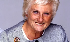 Beryl Vertue is to be awarded a lifetime achievement prize at the Edinburgh TV festival