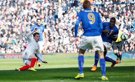 Craig Gardner scores the second goal for West Brom.