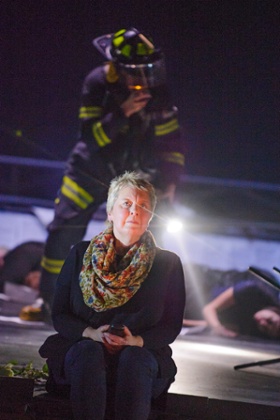 Susan Bickley as a mother mourning the death of her son in Tansy Davies’s Between Worlds.