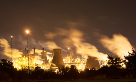 Felix Salmon: 'Oil and gas companies have significantly underperformed on the market as a whole over one year, three years, five, even 10 years'.