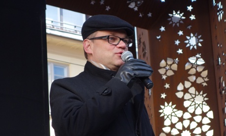 Juha Sipilä, addresses supporters.
