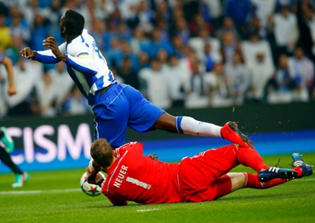 Bayern Munich keeper Manuel Neuer brings Porto's Jackson Martinez to earn himself a yellow card and Porto a penalty ...