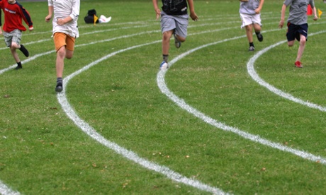 Children running in race