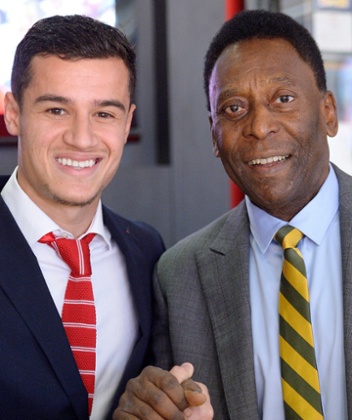 Philippe Coutinho meets Pelé on the Brazil legend's recent visit to Anfield.