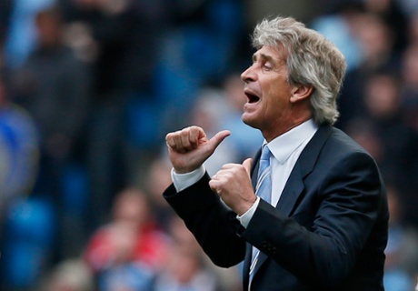 Thumbs up from Manuel Pellegrini.