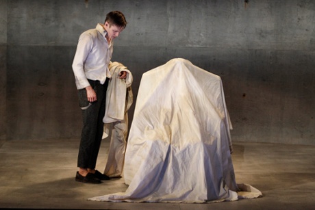 Luke Mullins in Endgame