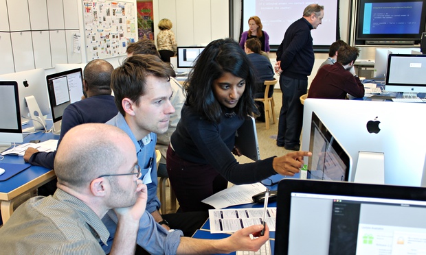 Teachers learn to code at an Education Centre Insight into journalism conference