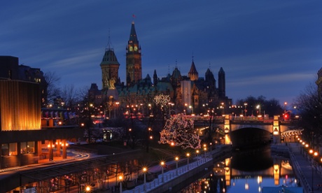 The canal and Parliament Hill at sunrise.