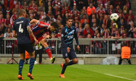 Robert Lewandowski makes it 3-0 and puts Bayern's nose in front.