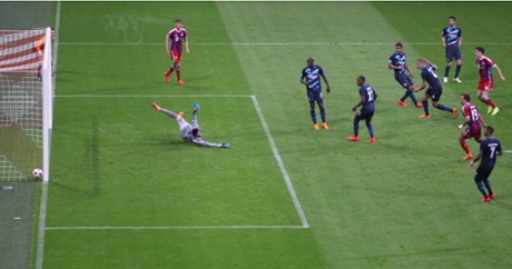 The shot evades the Porto defenders and goalkeeper Fabiano and sneaks inside the far post.
