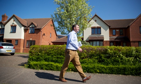 Iain Stewart, the Conservative candidate, campaigns in Milton Keynes South.