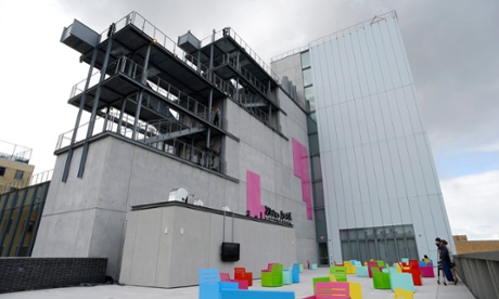 The terraces at the eastern side of the Whitney building.