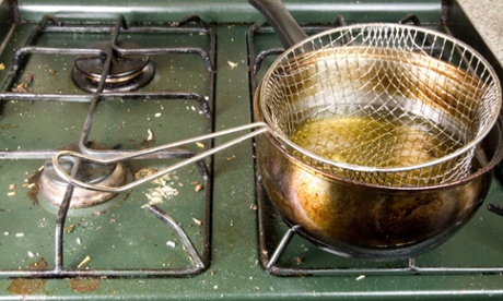 Chip pans are one of the most common causes of domestic fires. A mist spray offers a safer form of extinguishing a oil-based blaze.