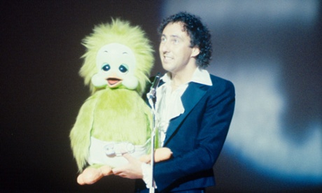 Keith Harris performs with Orville at a TV variety show in 1978.