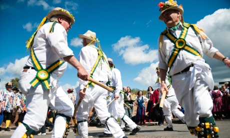 Morris men dancing at Upton upon Severn folk festival