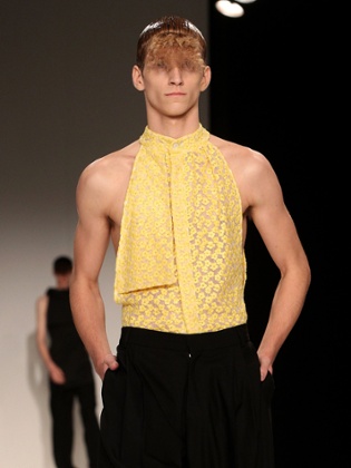 A typically androgynous J.W. Anderson menswear look.