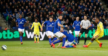 Didier Drogba scores the first goal for Chelsea.