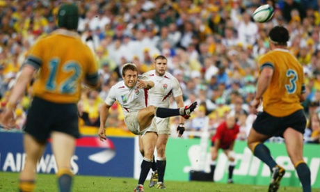 Jonny Wilkinson’s drop goal (with his weaker foot) in extra-time wins the World Cup for England against Australia in 2003.