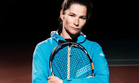 Jemima Kiss with her Babolat smart racket.