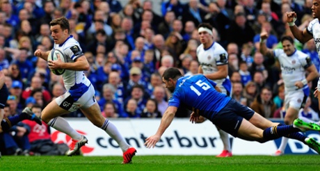 George Ford races through to score the opening try of the game ...