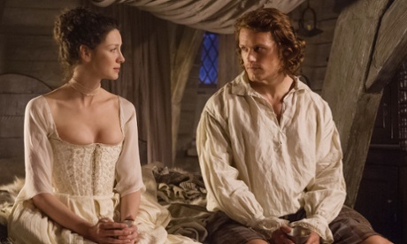 Caitriona Balfe and Sam Heughan in Outlander.