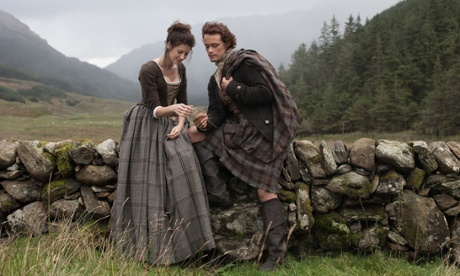 Caitriona Balfe and Sam Heughan in Outlander.