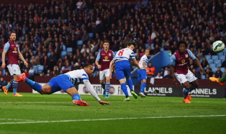 Matt Phillips scores with a header.
