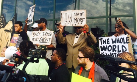Protesters against the death of Walter Scott in North Charleston on 8 April 2015. 