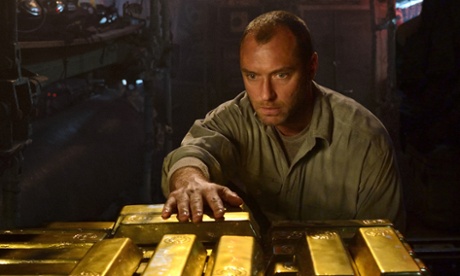 Jude Law in submarine thriller Black Sea.
