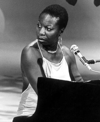 Nina Simone in 1977. A character of depth, not only in voice but in all kinds of ways. Tangle with her at your peril