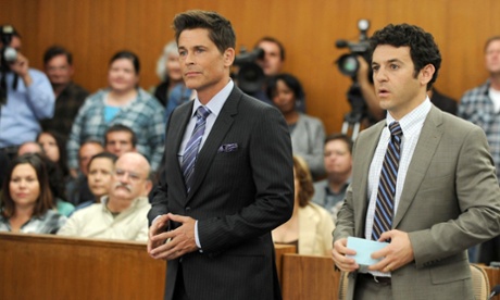 Rob Lowe and Fred Savage in The Grinder