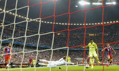 Neymar’s tap-in extinguishes Bayern’s hope. The German champions need to score five to make it through to the final.