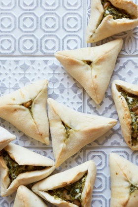 Pea, feta, mint and parsley fatayer