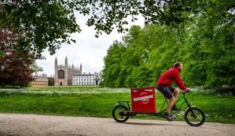An Outspoken delivery rider in Cambridge.