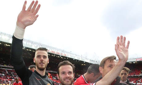 David de Gea and his incredibly big arm, set for a game in La Liga near you soon.