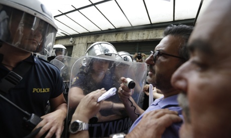 Greece doctors, nurses and ambulance staff strike.
