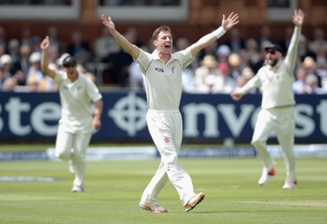 Matt Henry successfully appeals for the wicket of Alastair Cook.