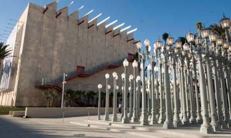 Urban Light, lamppost artwork by Chris Burden at Broad Contemporary Art Museum, Los Angeles.