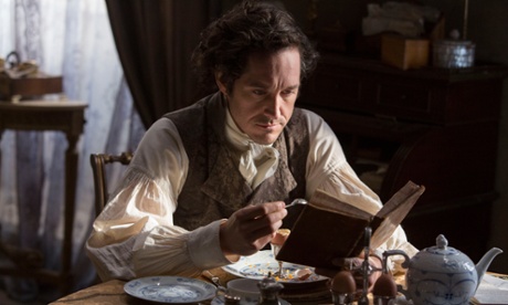 Jonathan Strange (Bertie Carvel)