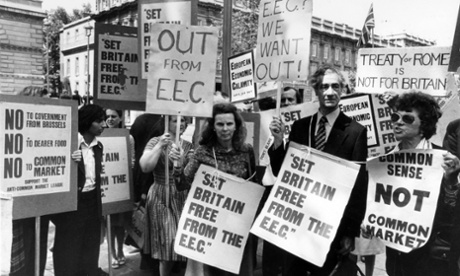 Campaigners opposed to EEC membership in 1975